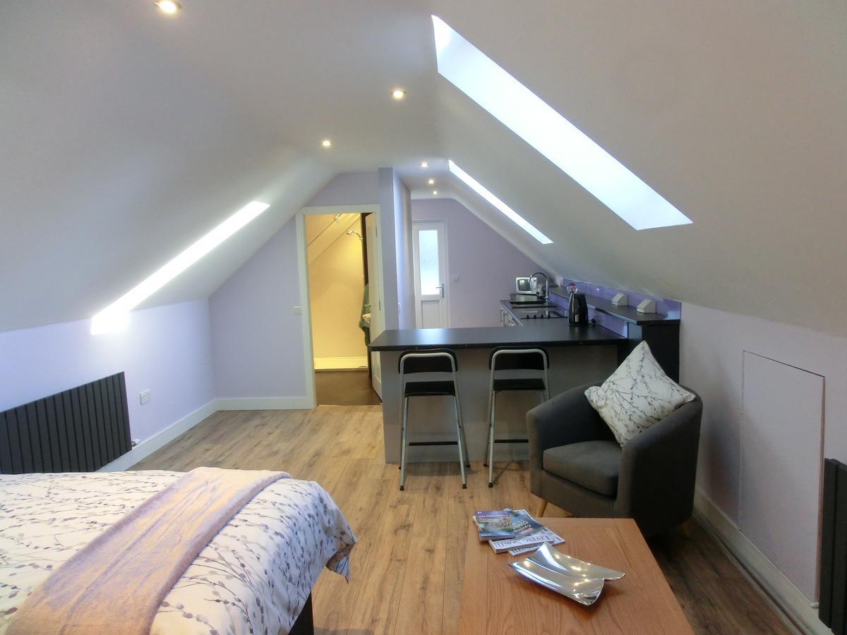 The Hollies On The Wall Gilsland Extérieur photo